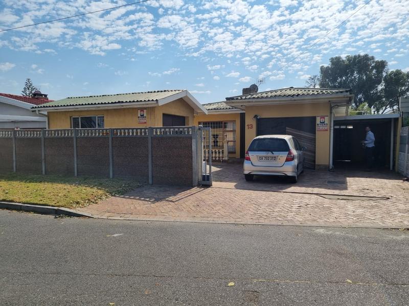 5 Bedroom Property for Sale in Townsend Estate Western Cape